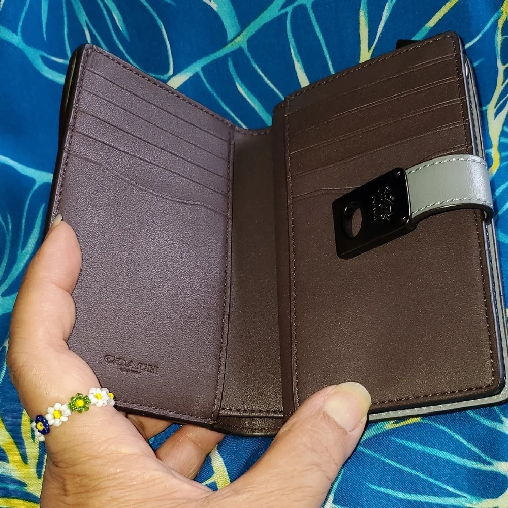 Coach this wallet